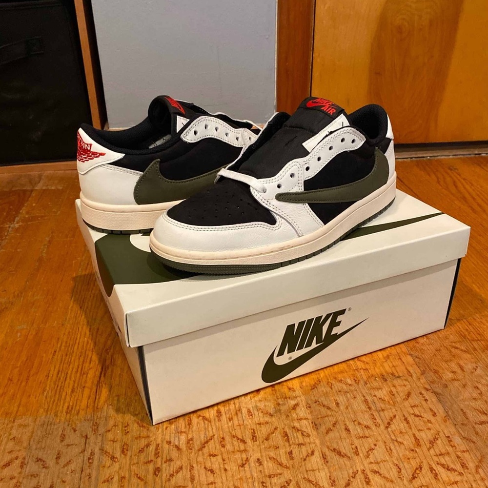 Jordan 1 Low X Travis Scott “Olive”